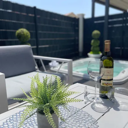 Sky Garden Apartmán *