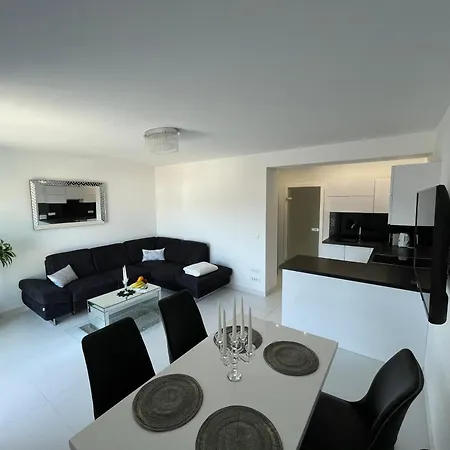 Apartment Sky Garden