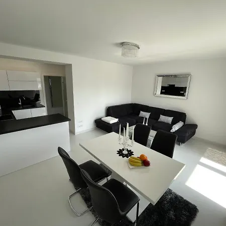 Apartment Sky Garden *