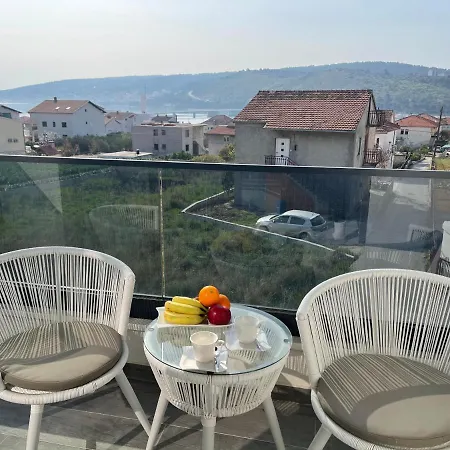 Sky Garden Apartment *